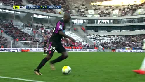 世界青年赛新秀层出不穷（世界青年赛新星频现）