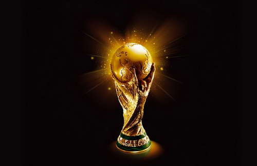 斯基拉：尤文派球探考察意大利20岁右后卫帕莱斯特拉（斯基拉称尤文已派球探考察20岁意大利右后卫帕莱斯特拉）