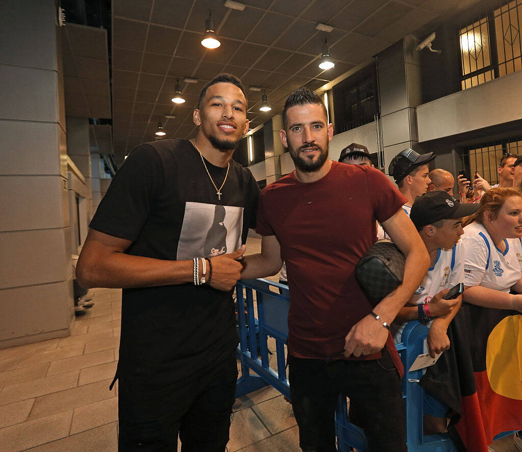 伊萨克重伤赛季恐报销，利物浦紧急调整：萨拉赫留队，基耶萨迎转机（伊萨克重伤恐赛季报销，利物浦火线调整：萨拉赫留守，基耶萨迎来转机）