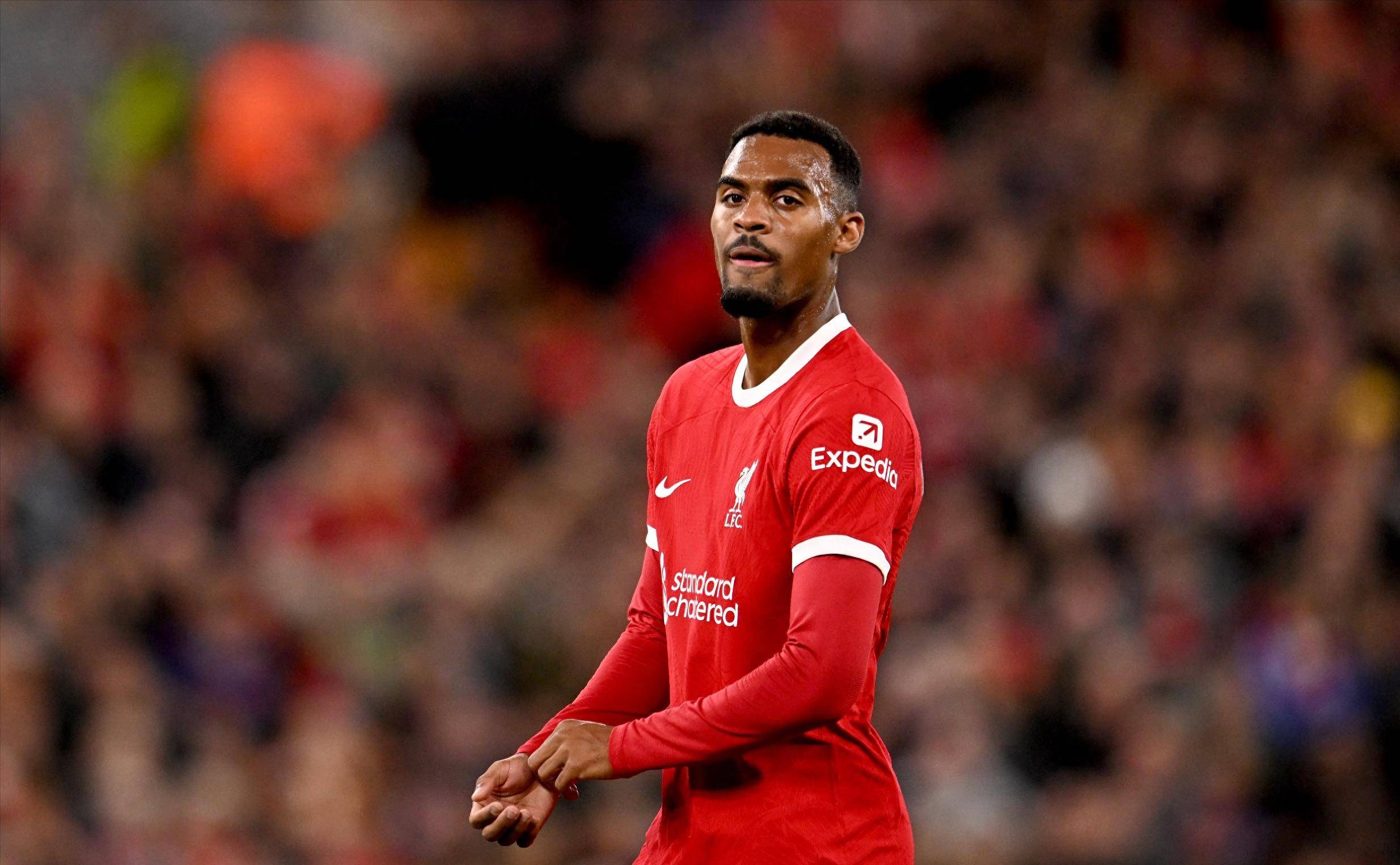 桑托斯：葡萄牙有实力成为争冠队伍，当然这条路不会简单（桑托斯：葡萄牙具备争冠实力，但通往巅峰绝非坦途）