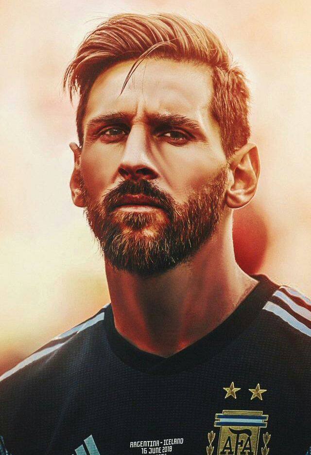 旧将：维尼修斯的表现与他的续约要求不符，多数皇马球员也是如此（前皇马球员：维尼修斯表现配不上续约要价，多数皇马球员也如此）