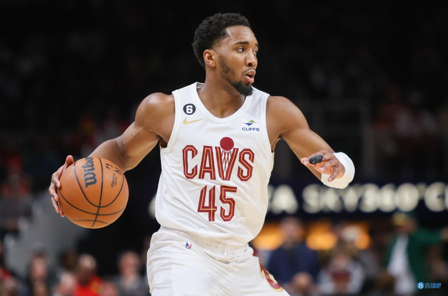 陈盈骏CBA三分命中数追平边强，升至历史三分榜第48位（陈盈骏三分命中追平边强，位列CBA历史三分榜第48位）