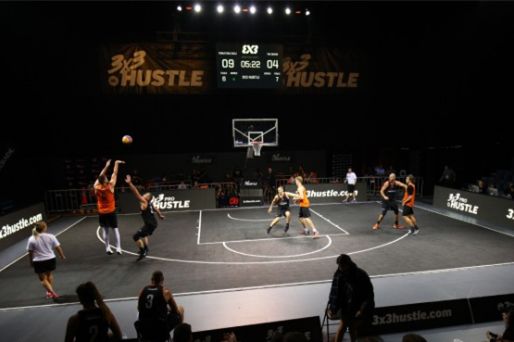 儒尼尼奥96／97赛季降级仍获英超最佳球员（96／97球队降级，儒尼尼奥却荣膺英超年度最佳）