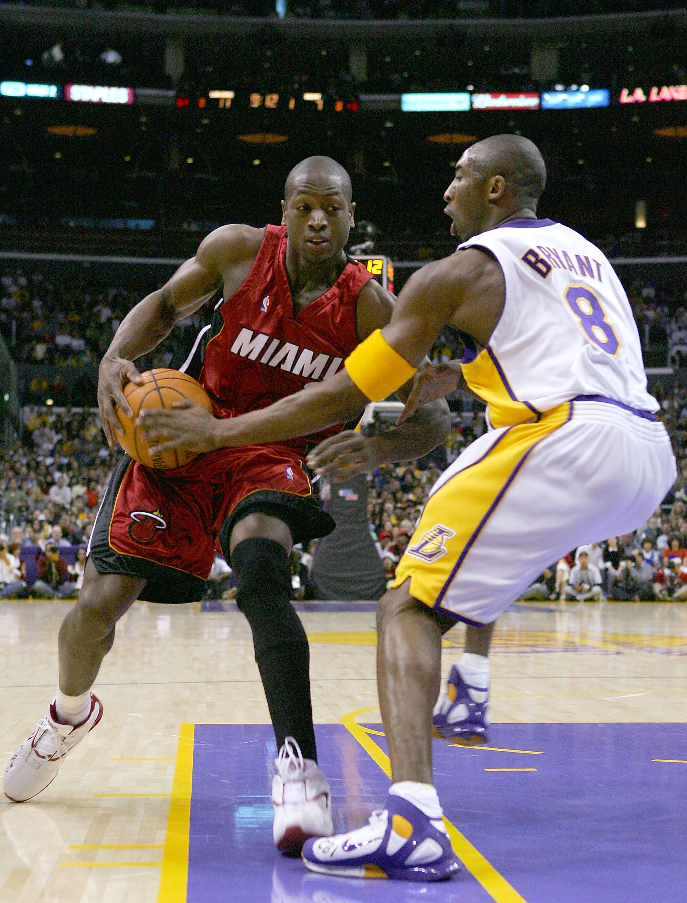 静雨：瀚森今天单打媲美约基奇&恩比德 后续他应该有10+分钟时间（静雨：瀚森今日单打不逊约基奇与恩比德，后续应获10分钟以上出场时间）