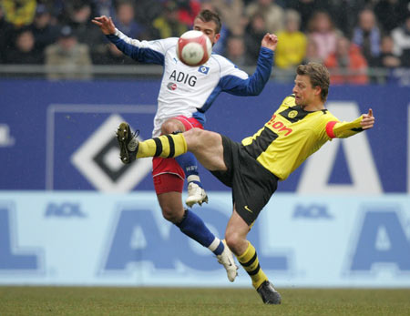 阿拉维斯对阵皇家马德里：西甲第16轮生死之战（阿拉维斯VS皇家马德里：西甲第16轮生死对决）