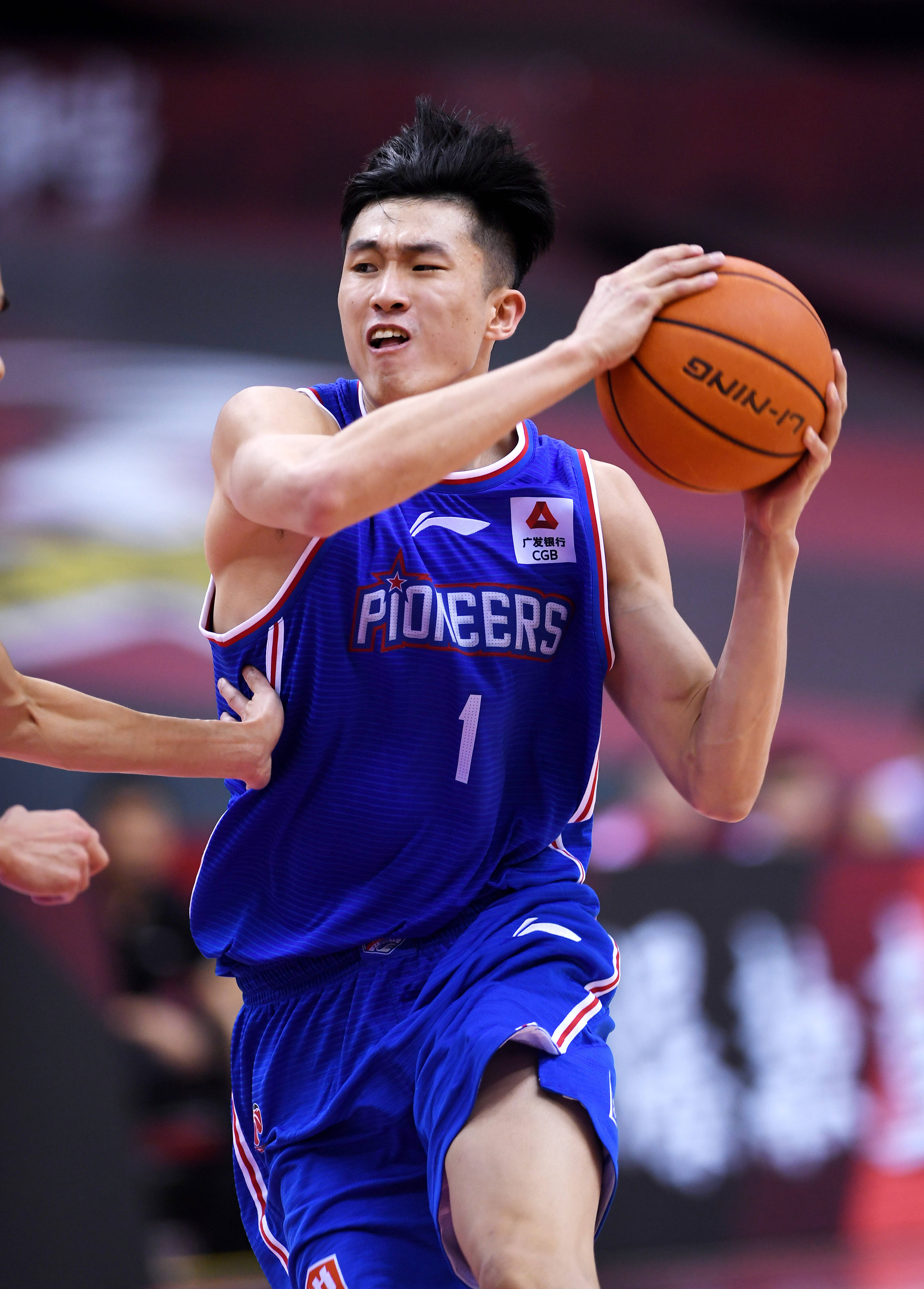 米体：拉齐奥重启主场放飞雄鹰仪式，新鹰将于2026年首次亮相（米兰体育报：拉齐奥将恢复主场放鹰传统，新鹰预计2026年首秀）