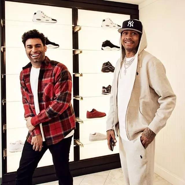 德天空：曼联已经找门德斯了解阿德耶米的情况（德天空：曼联已向门德斯打听阿德耶米近况）