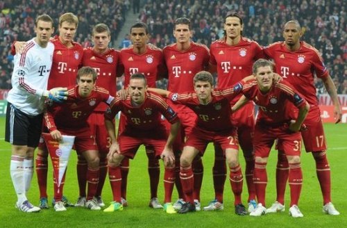 申花发布球队32岁生日海报，却把“32nd”写成“32th”（申花32岁生日海报出错：把“32nd”误写成“32th”）