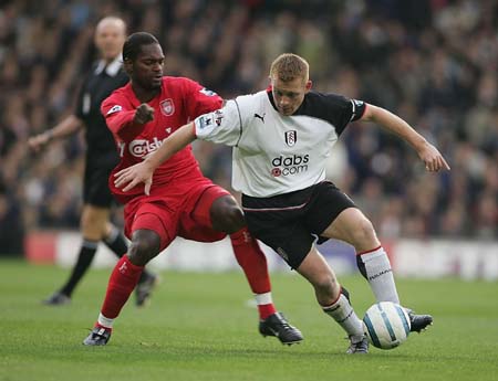 邮报：水晶宫和富勒姆关注沃特福德边锋瓦塔，标价约2000万镑（邮报：水晶宫、富勒姆有意引进沃特福德翼锋瓦塔，标价约2000万英镑）